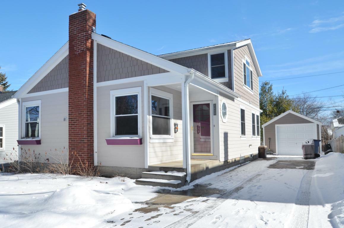 Property Photo:  4610 N Woodruff Ave  WI 53211 