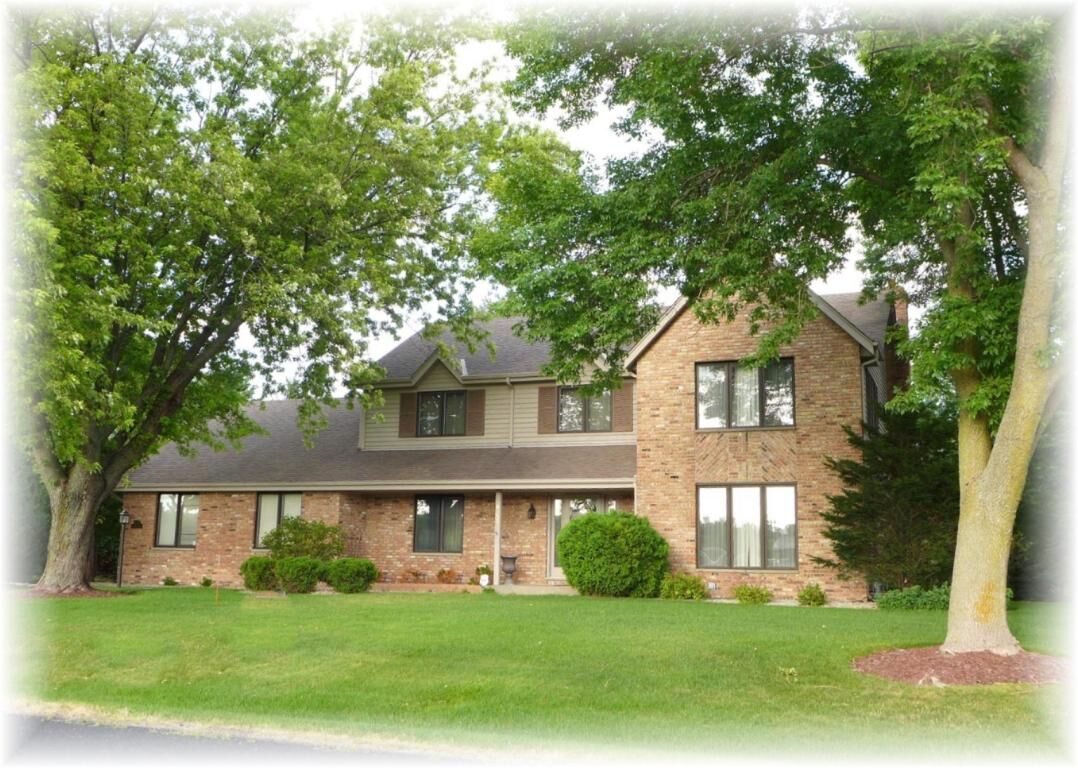 Property Photo:  4253 Lake Meadow Dr  WI 53402-5323 