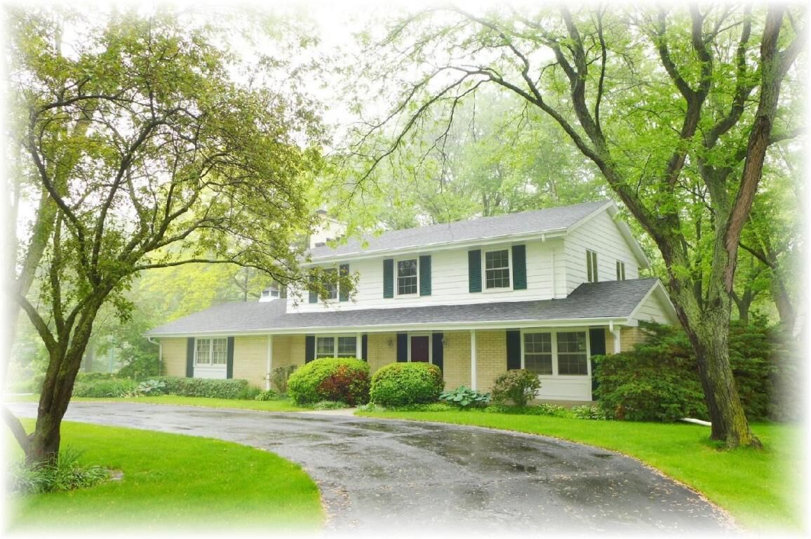Property Photo: 4041 S Brook Rd WI 53126-9432