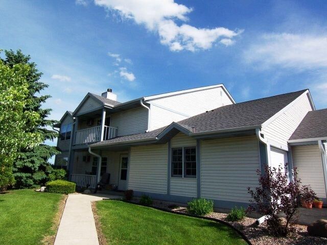 Property Photo: 601 Barrington Ct A WI 53095