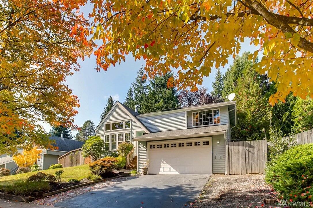 Property Photo:  9521 117th Place NE  WA 98033 