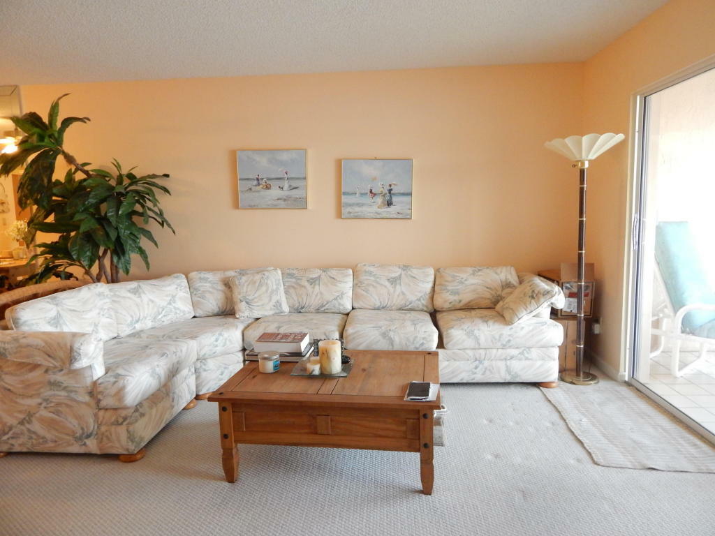 Property Photo:  7270 S Devon Drive 203  FL 33321 