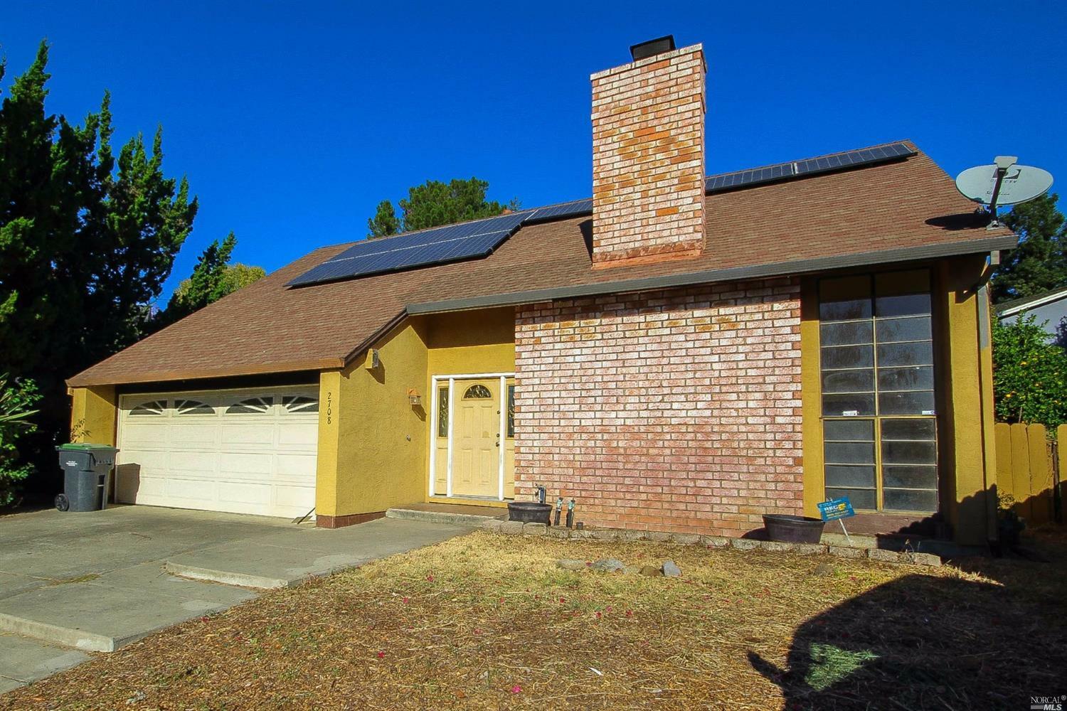 Property Photo:  2708 Vista Linda  CA 94534 