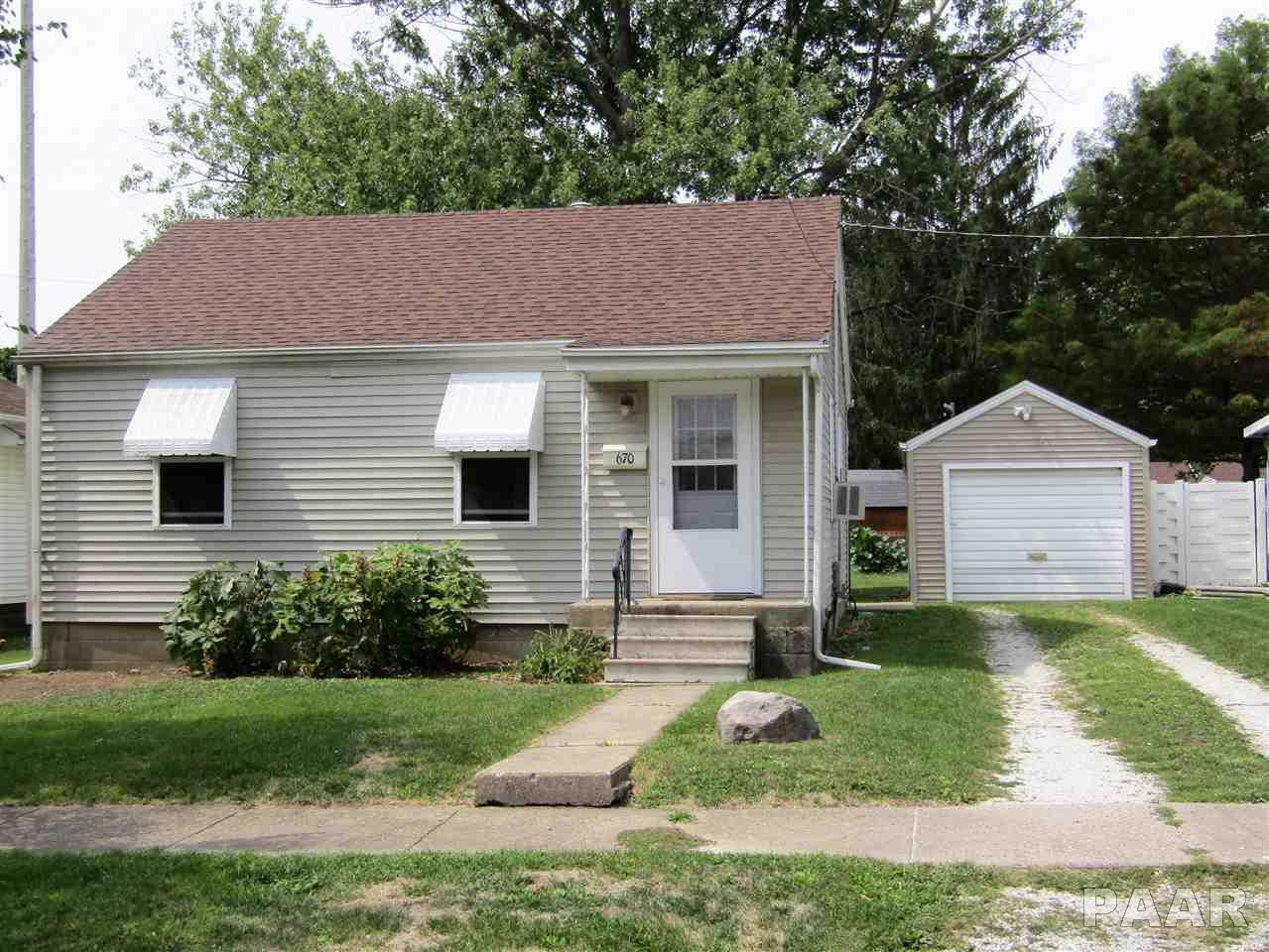 Property Photo:  670 Baxter  IL 61520 