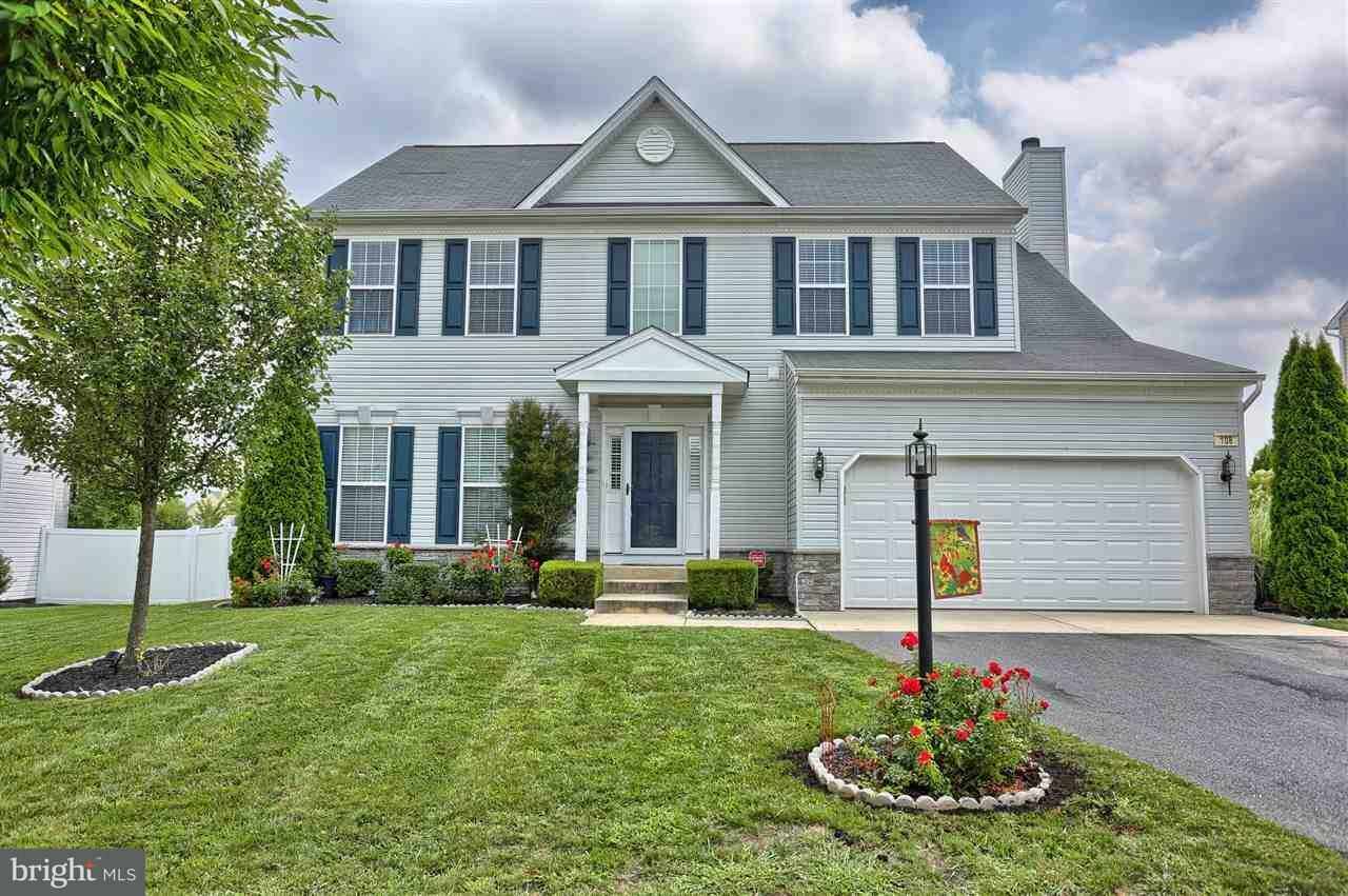 Property Photo:  108 Evergreen Cir  PA 17019 