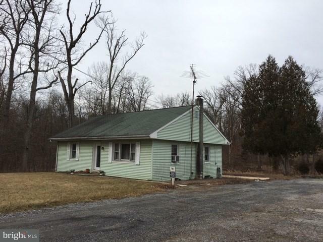 Property Photo: 7725 Carlisle Road PA 17365