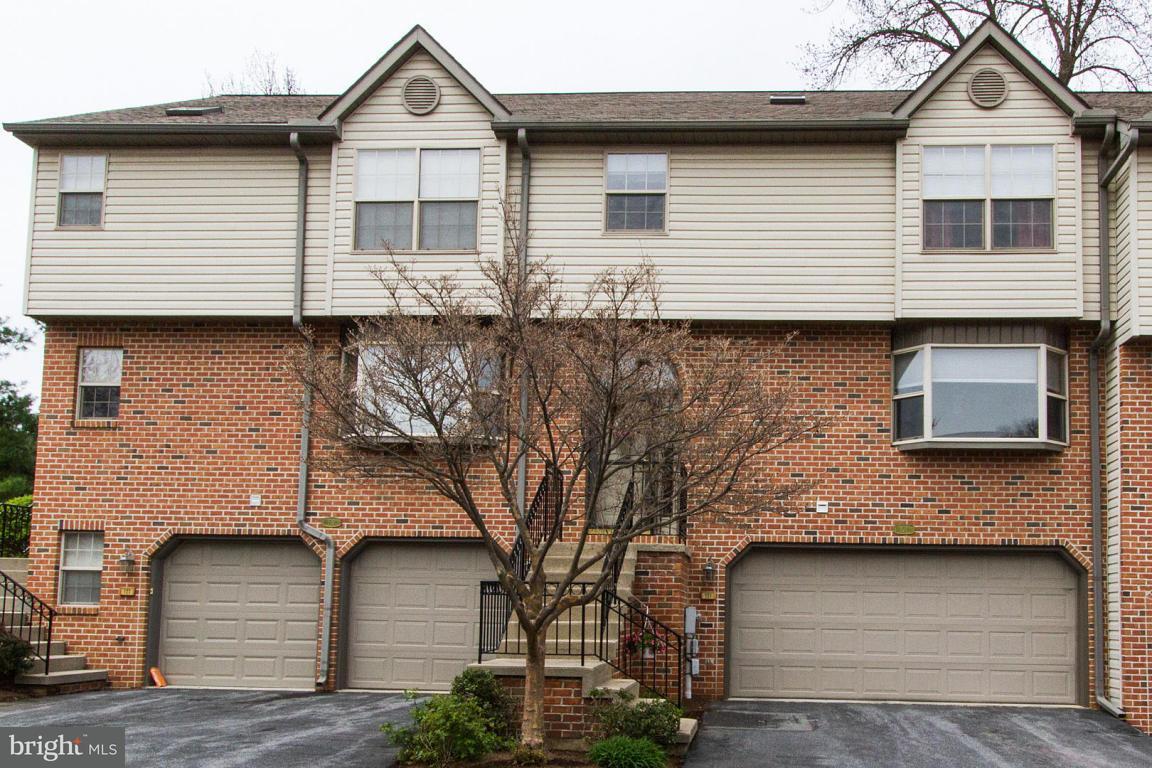 Property Photo: 121 River Bend Park PA 17602