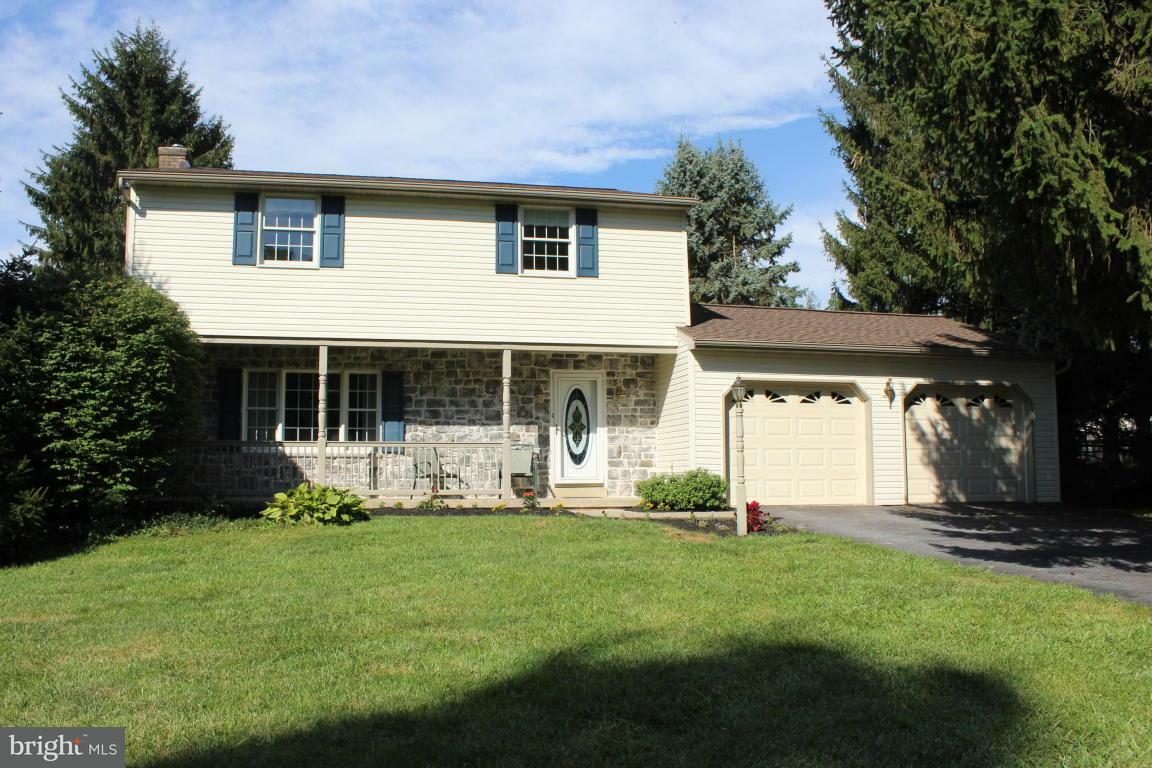 Property Photo:  2730 Long Farm Lane  PA 17601 