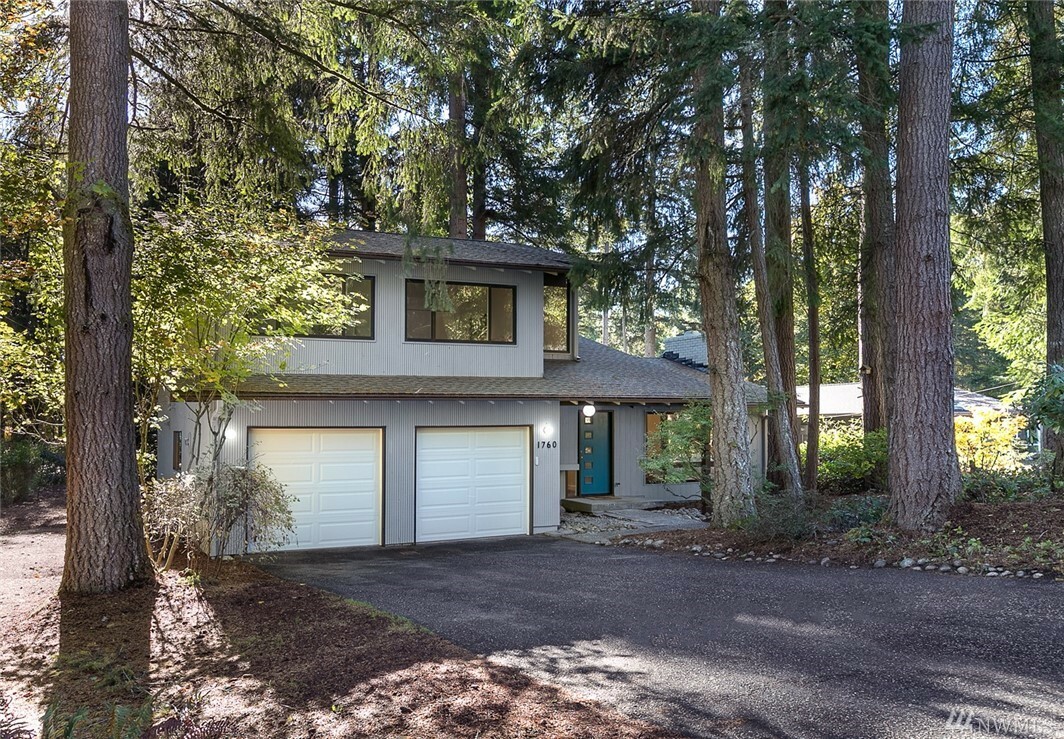 Property Photo:  1760 W Beaver Lake Dr SE  WA 98075 