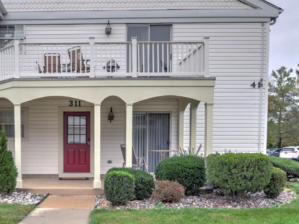 Property Photo:  311 Tulip Lane  NJ 07728 