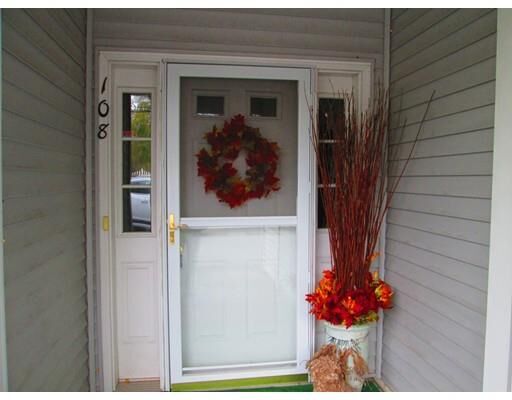 Property Photo:  190 S Quinsigamond Ave 108  MA 01545 