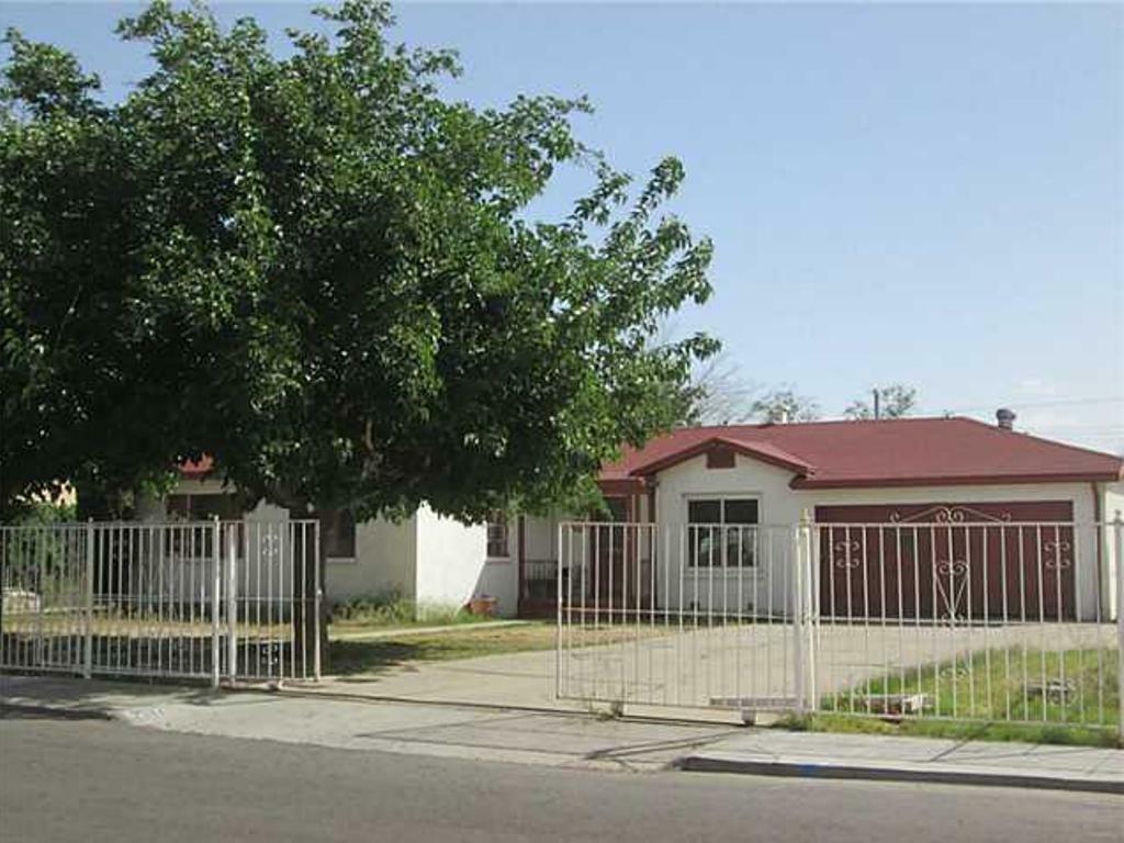 7532 Half Moon Drive  El Paso TX 79915 photo