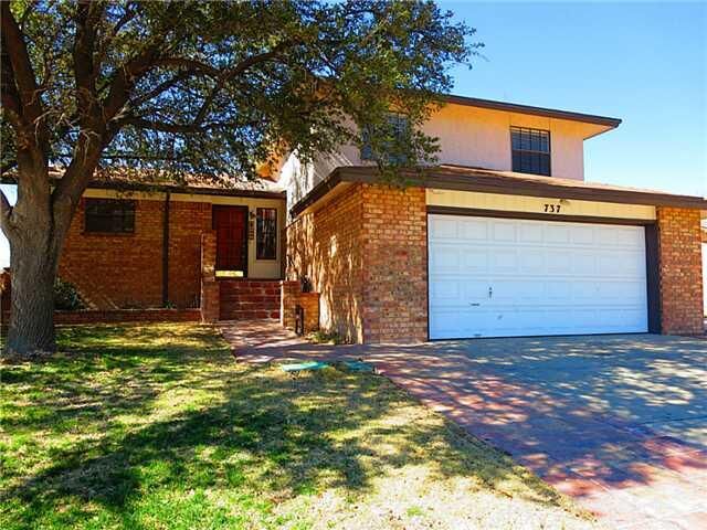Property Photo: 737 El Parque Drive TX 79912