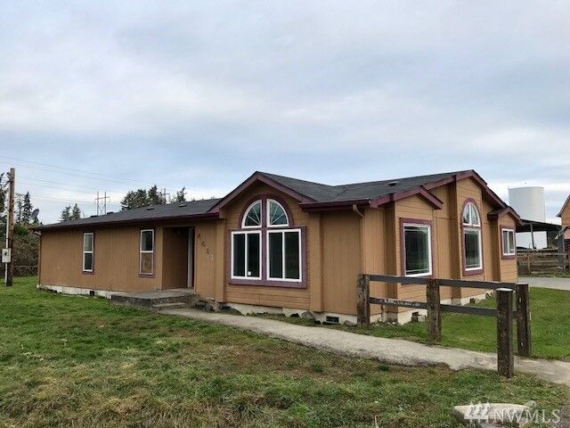 Property Photo:  4411 96th St E  WA 98446 