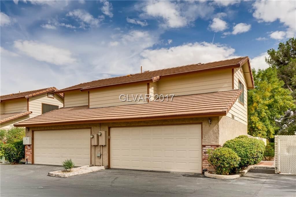 Property Photo: 3450 Lorilou Lane 4 NV 89121