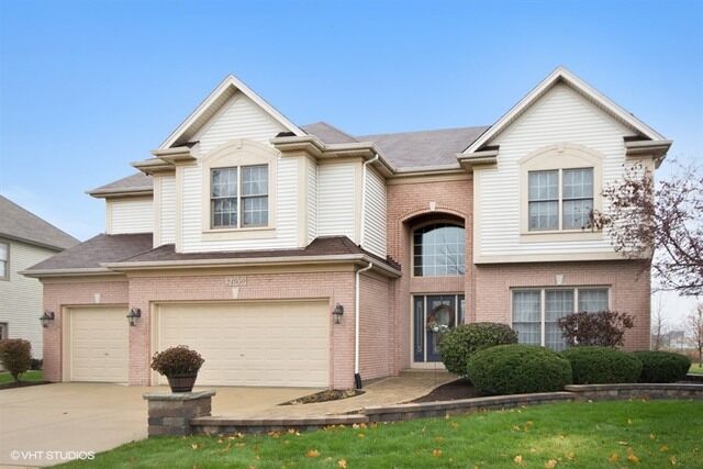 Property Photo: 24950 Heritage Oaks Drive IL 60585