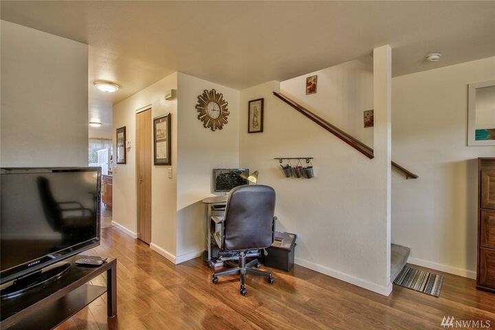 Property Photo: 811 S Laventure Rd E WA 98274