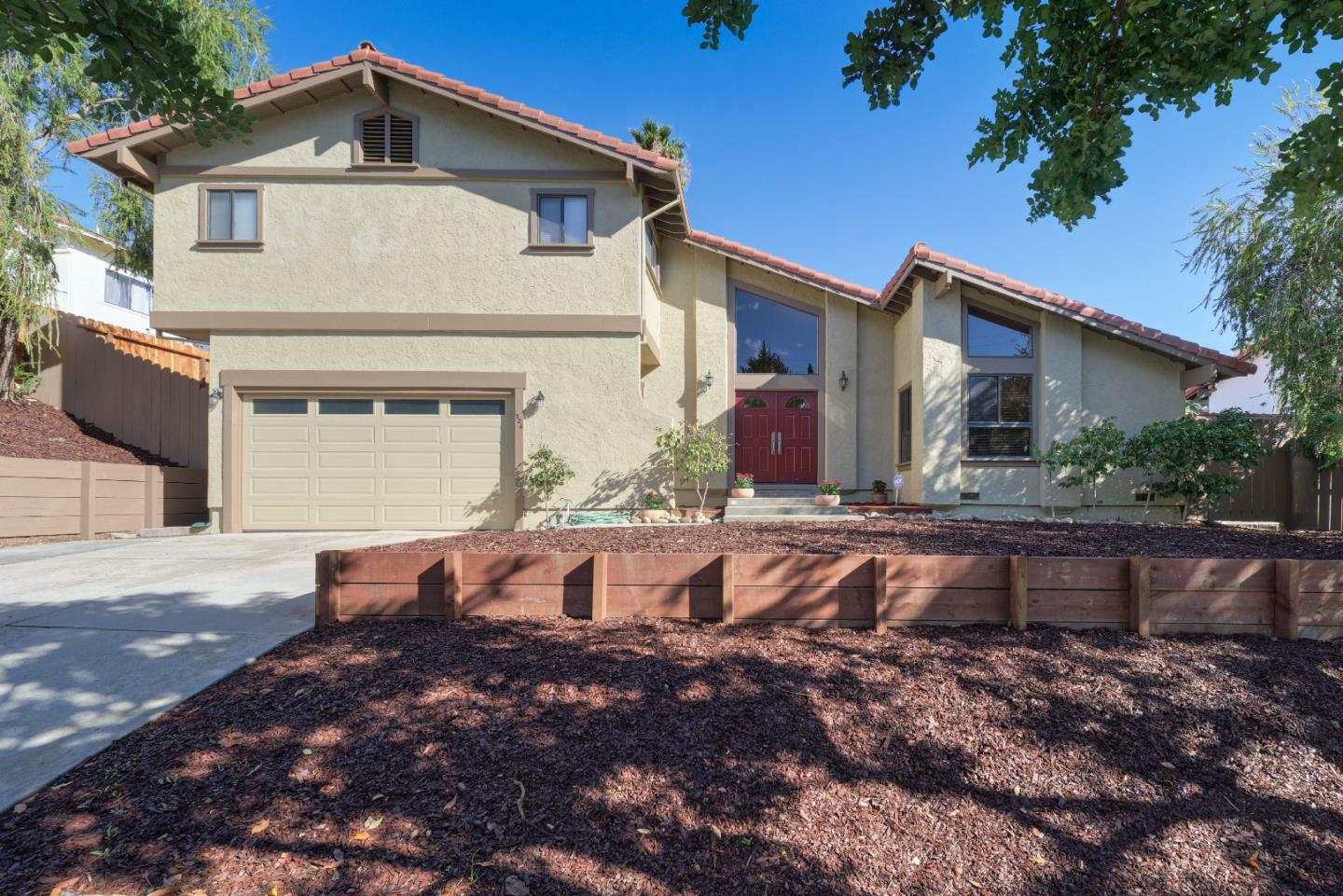 Property Photo:  226 Porter Lane  CA 95127 