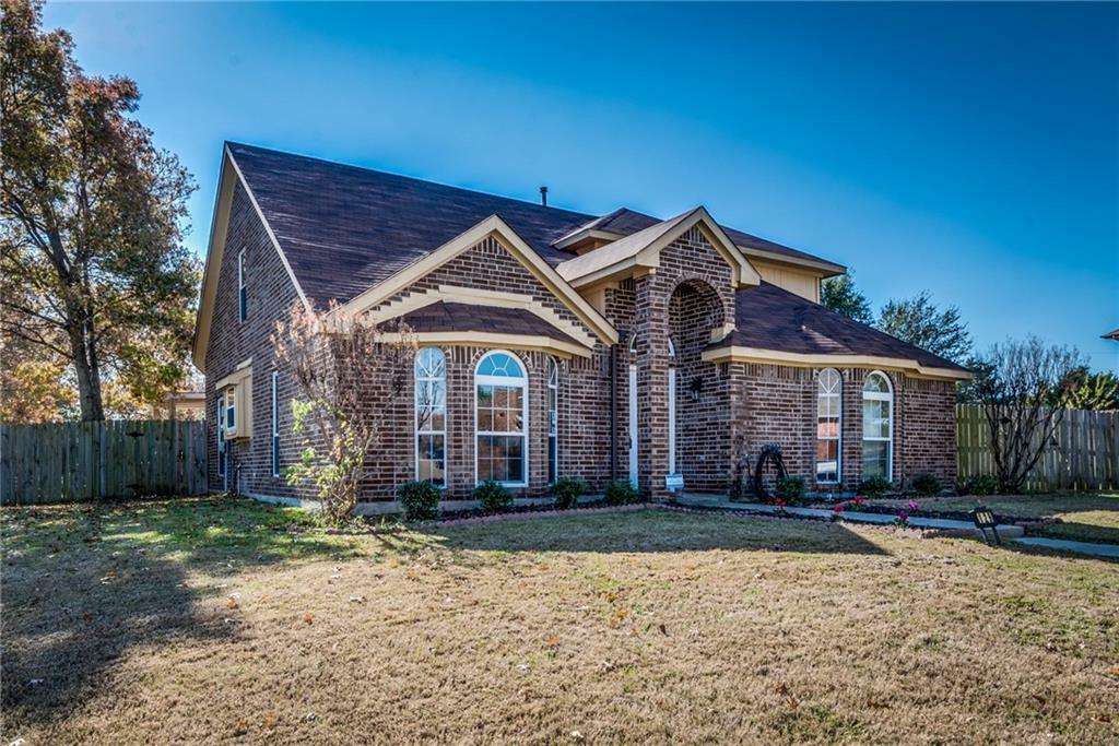 Property Photo:  129 Dennis Drive  TX 75104 