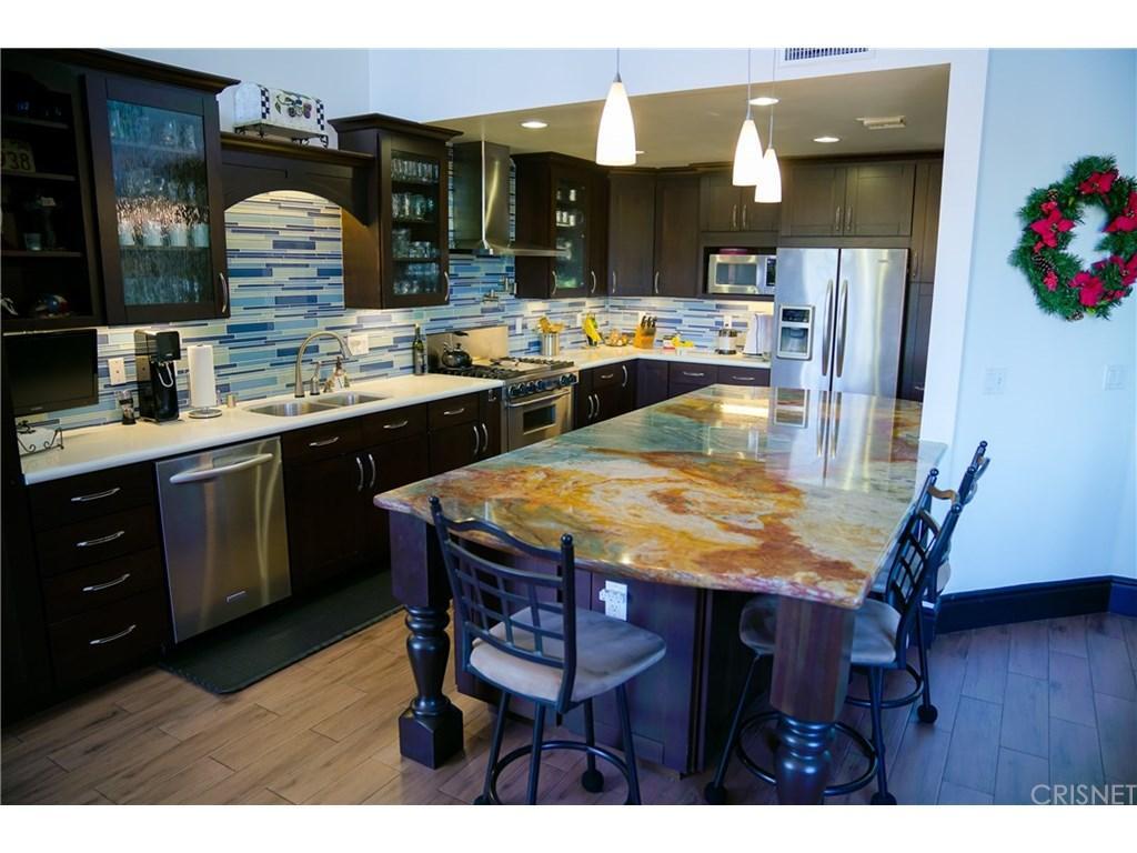 Property Photo: 14242 Riverside Drive #303 CA 91423