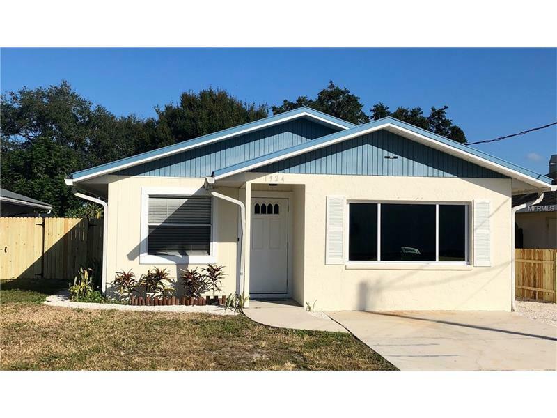 Property Photo:  1924 11th Street W  FL 34221 