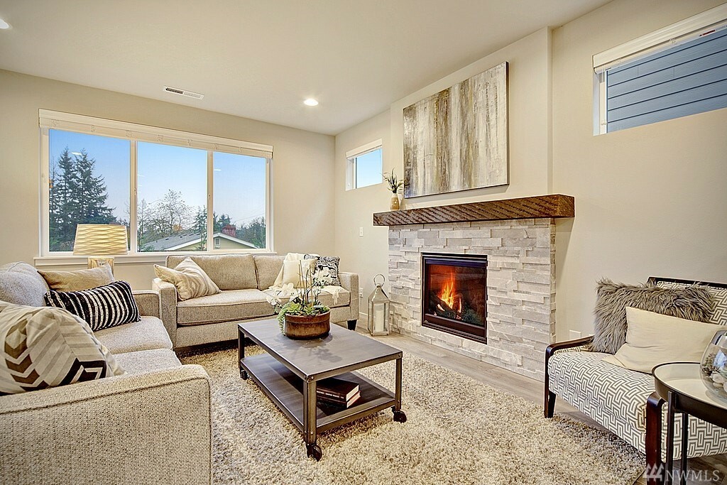 Property Photo: 2955 S 373rd Place WA 98003