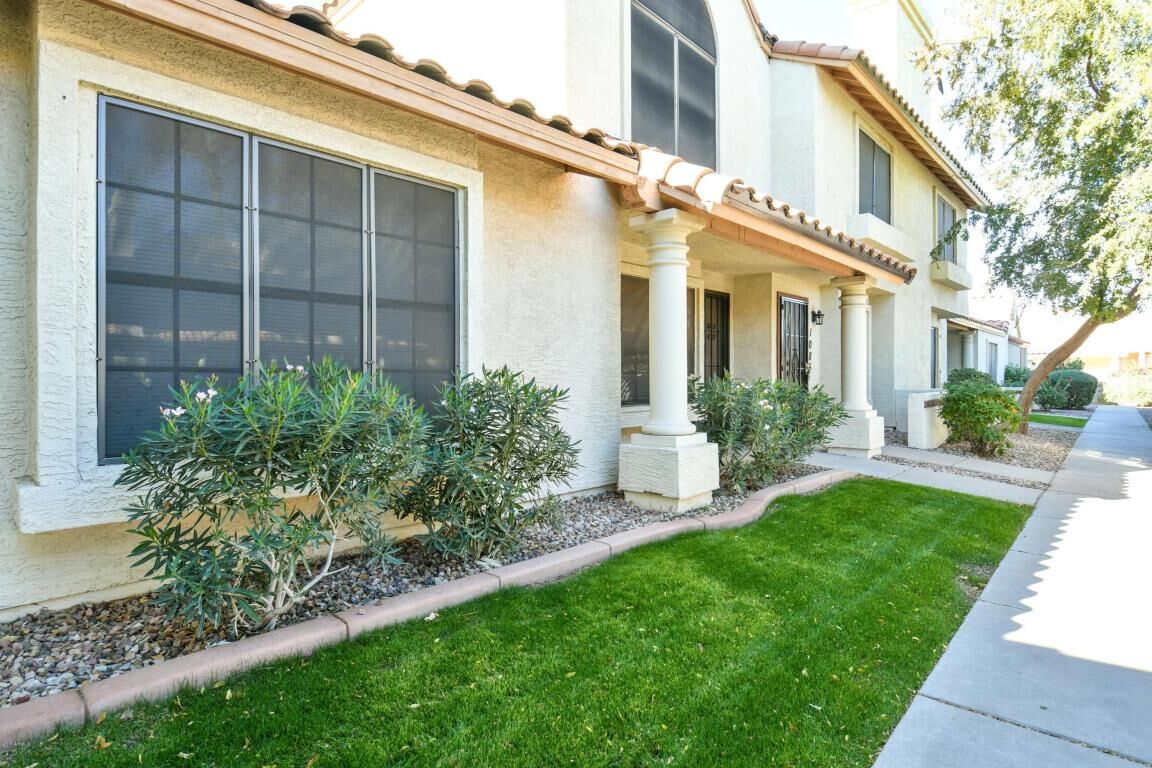 Property Photo: 921 W University Drive AZ 85201
