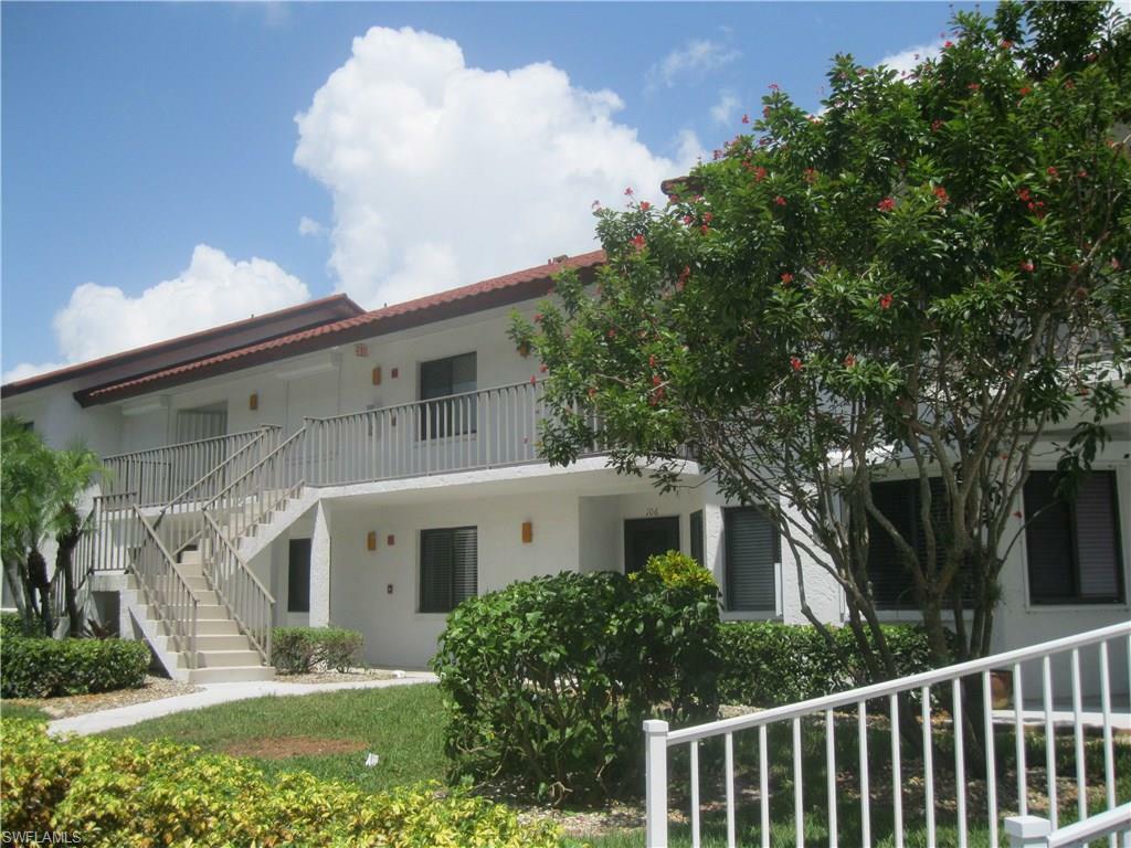 Property Photo: 4951 Pepper Cir 106A FL 34113
