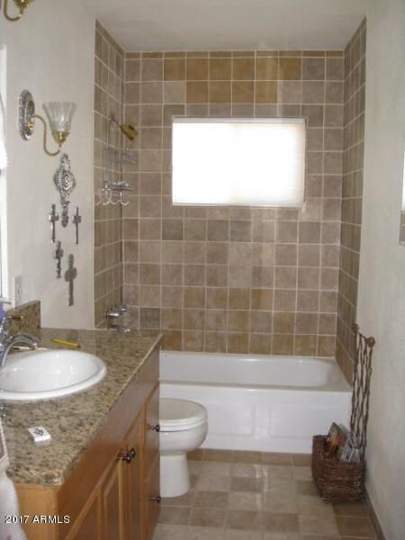Property Photo: 7004 N 11th Place AZ 85020