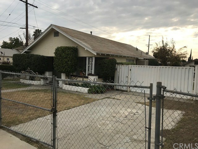 Property Photo:  1407 W 7th Street  CA 92411 