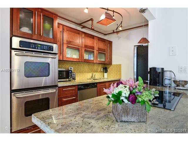 Property Photo: 1035 West Ave 801 FL 33139