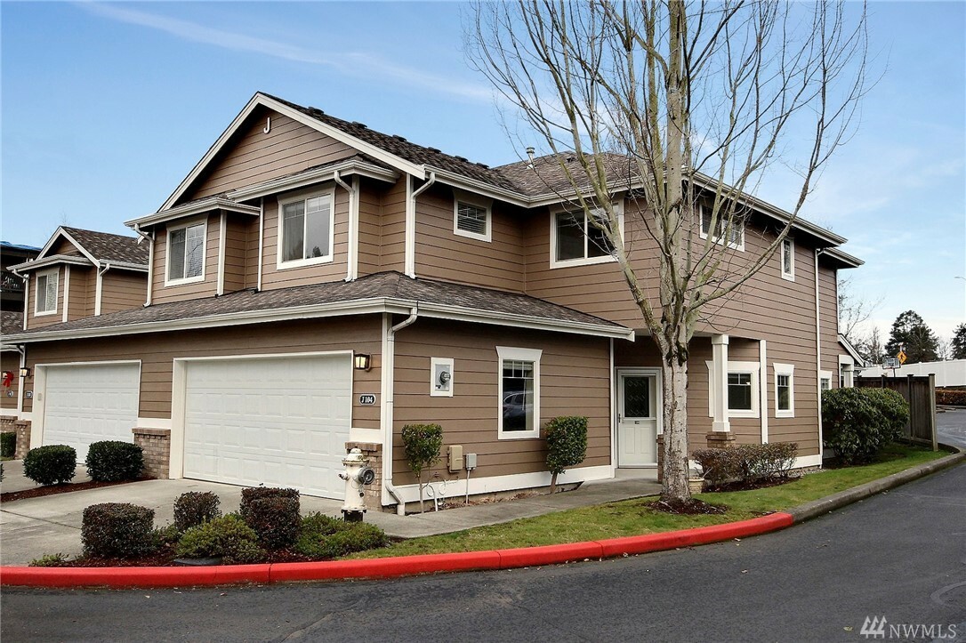 Property Photo:  10700 SE 260th St J-104  WA 98030 