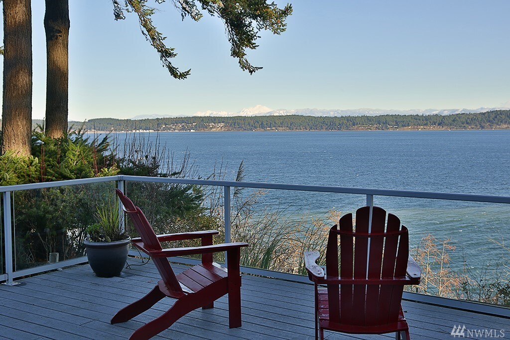 Property Photo: 2286 Whidbey Shores Rd WA 98260