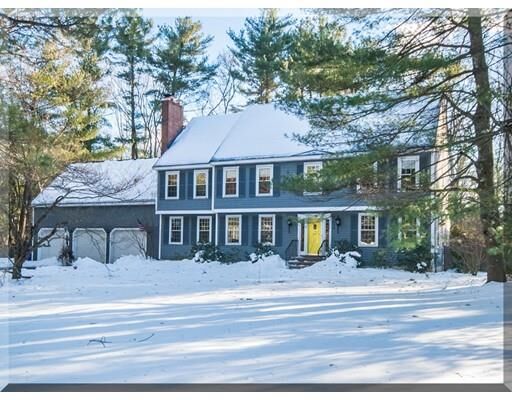 Property Photo:  8 Seminole Circle  MA 01810 