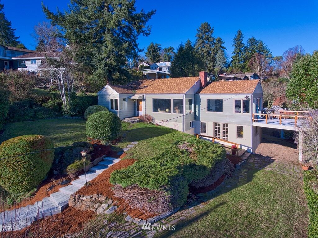 Property Photo:  3746 NE 151st Street  WA 98155 