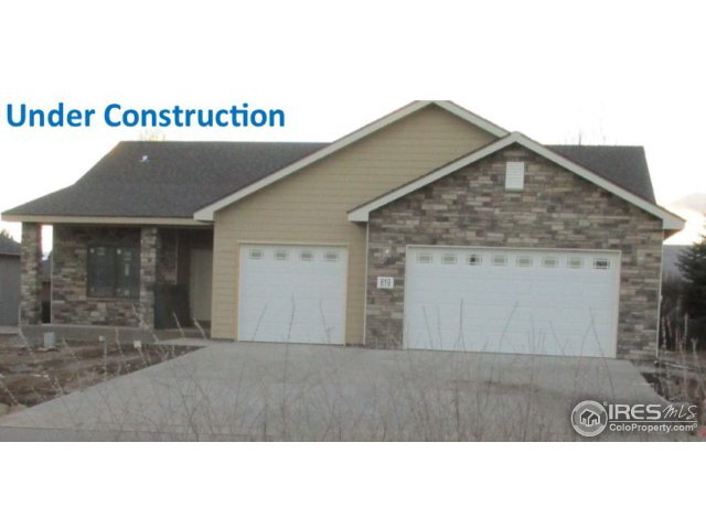 Property Photo:  819 Imperial Ct  CO 80537 