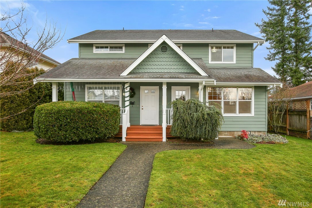 Property Photo:  2826 Nevada St  WA 98225 