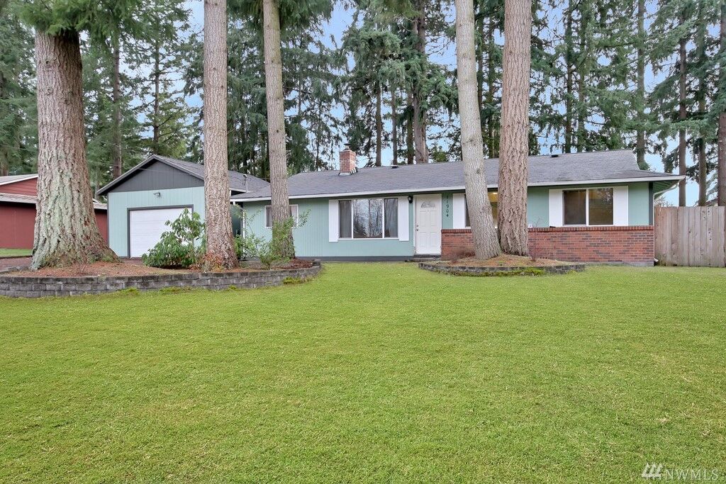 Property Photo:  11904 148th Street East  WA 98374 