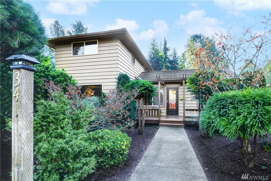 Property Photo:  341 NE 167th St  WA 98155 