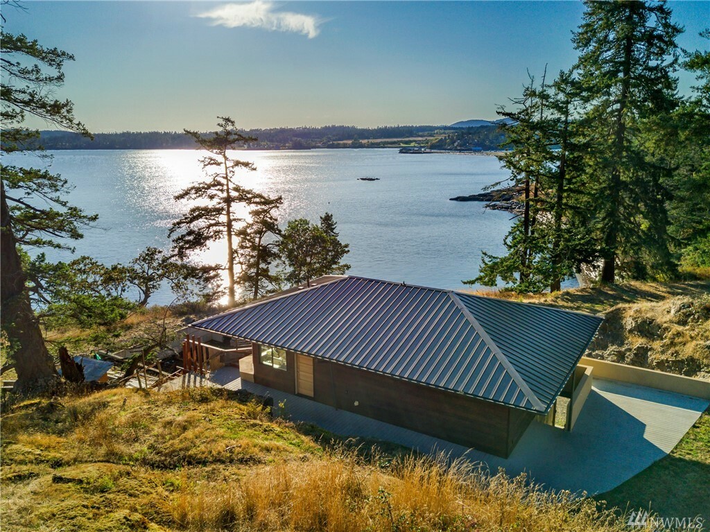 Property Photo:  4139 Pear Point Rd  WA 98250 