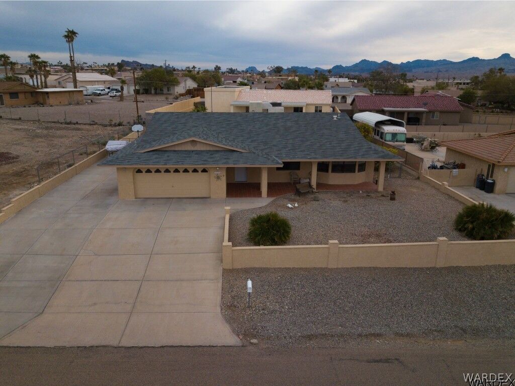 Property Photo: 1710 Emerald Drive AZ 86403