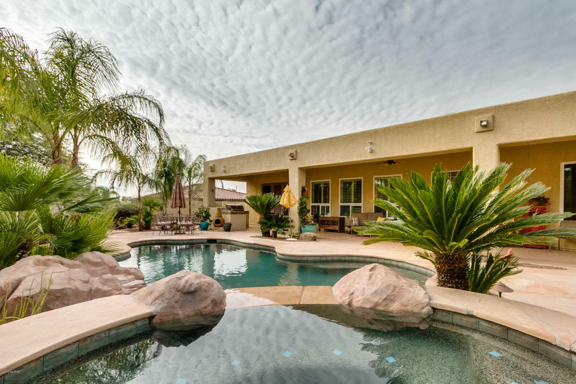 Property Photo:  12750 N Piping Rock Road  AZ 85755 