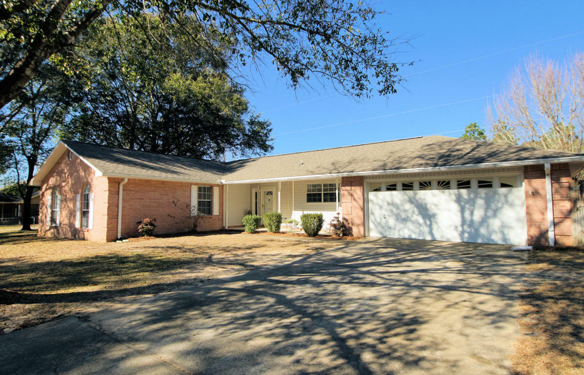 Property Photo:  106 Kipling Drive  FL 32539 