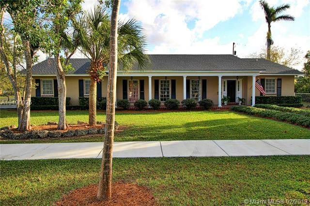 Property Photo:  90 NE 19th St  FL 33030 