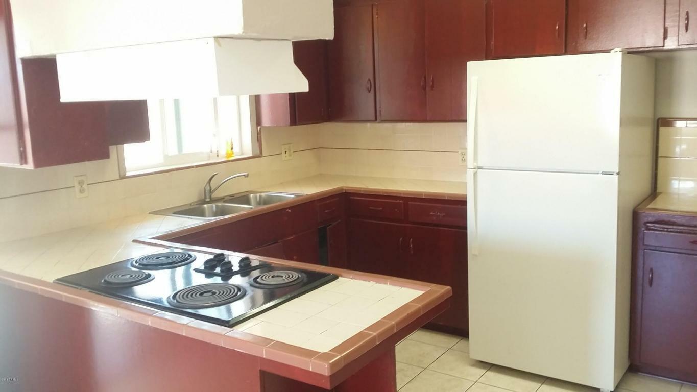 Property Photo: 518 E Hatcher Road AZ 85020