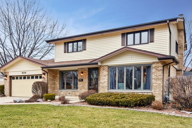 Property Photo: 620 Balsam Lane IL 60074