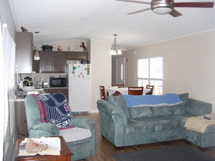 Property Photo:  4 Wolf Lane  NH 03878 