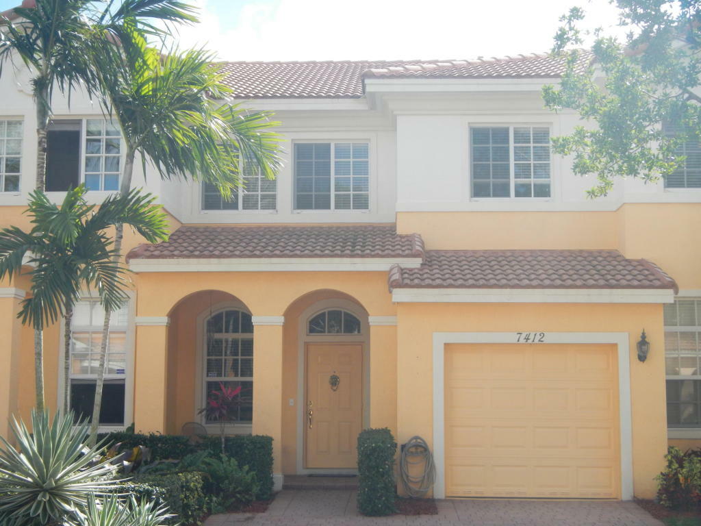 Property Photo:  7412 Briella Drive  FL 33437 