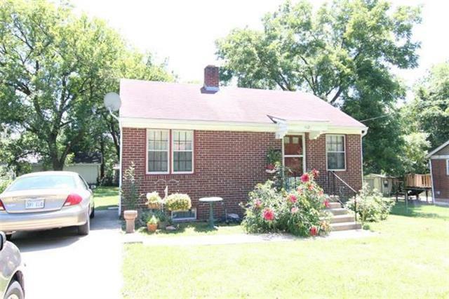 Property Photo: 4621 Waverly Avenue KS 66104