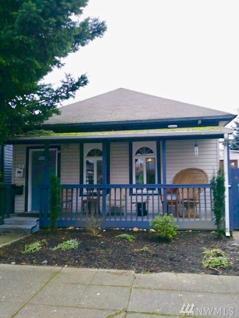 Property Photo: 716 26th Ave E WA 98112
